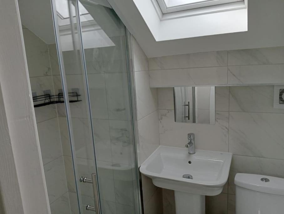Roovi'S Nest Villa Нотингам Екстериор снимка
